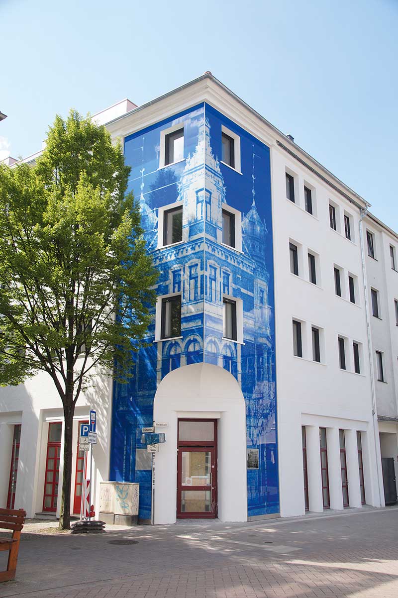 Fassadengestaltung "Fürstenhof" von der Glasmalerei Peters in der Heiersstrasse in Paderborn