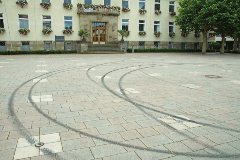 Reifenspuren
